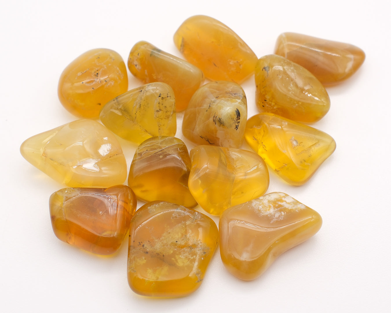 Opale jaune à dendrites