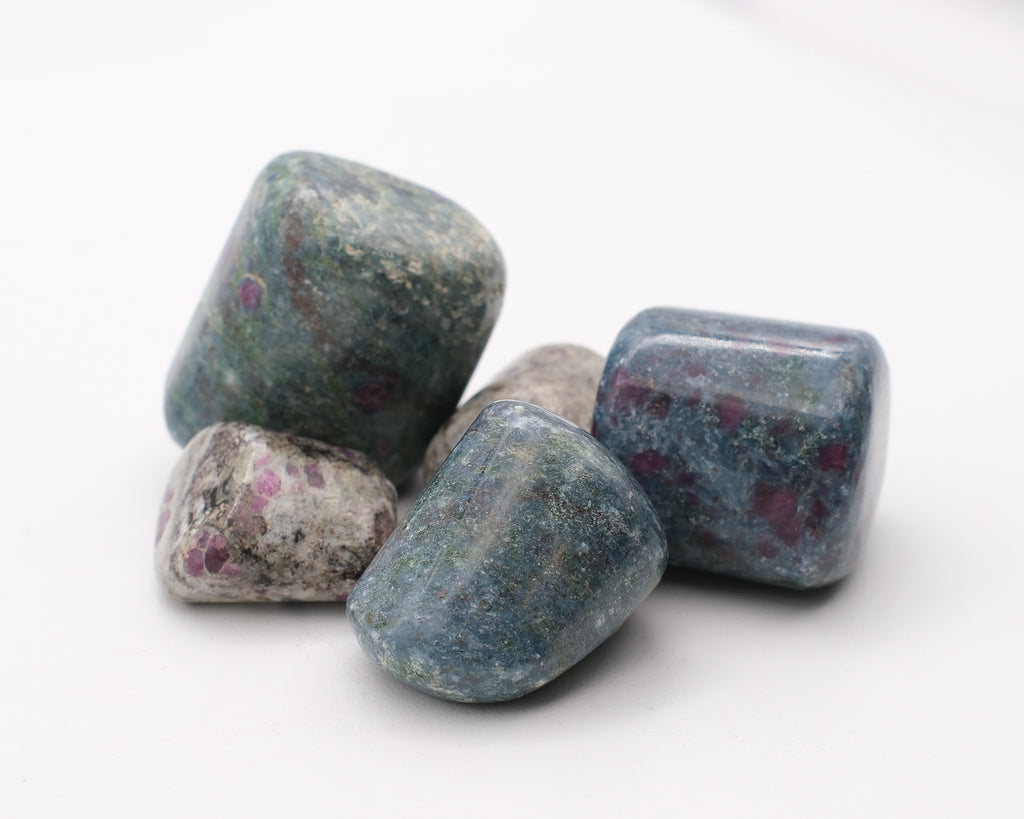Rubis sur fuchsite et apatite