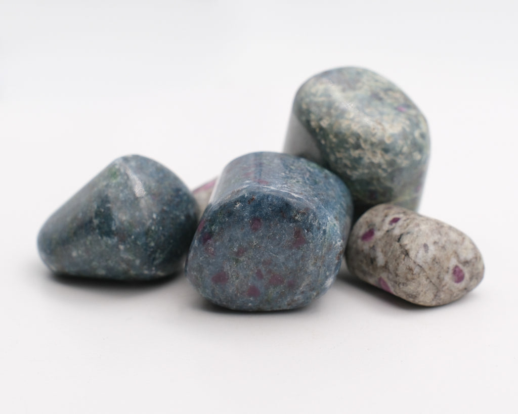 Rubis sur fuchsite et apatite