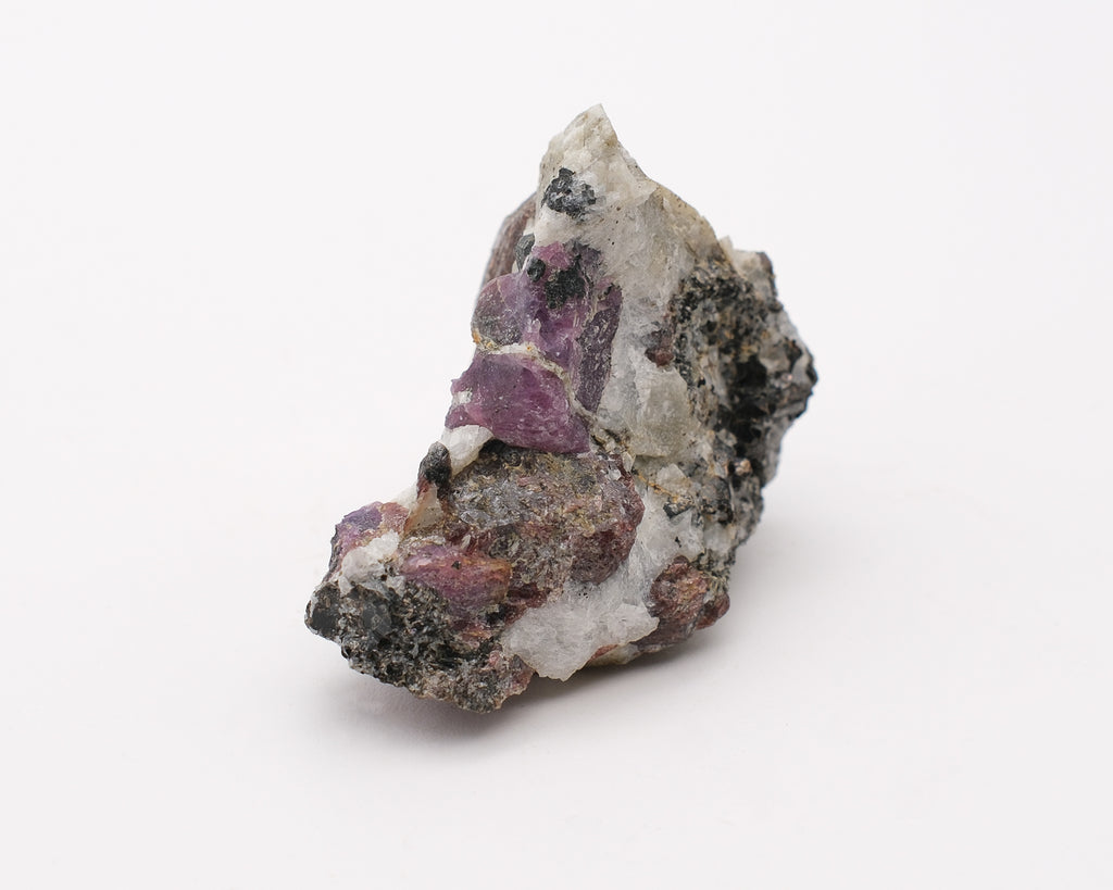 Rubis et grenat sur biotite