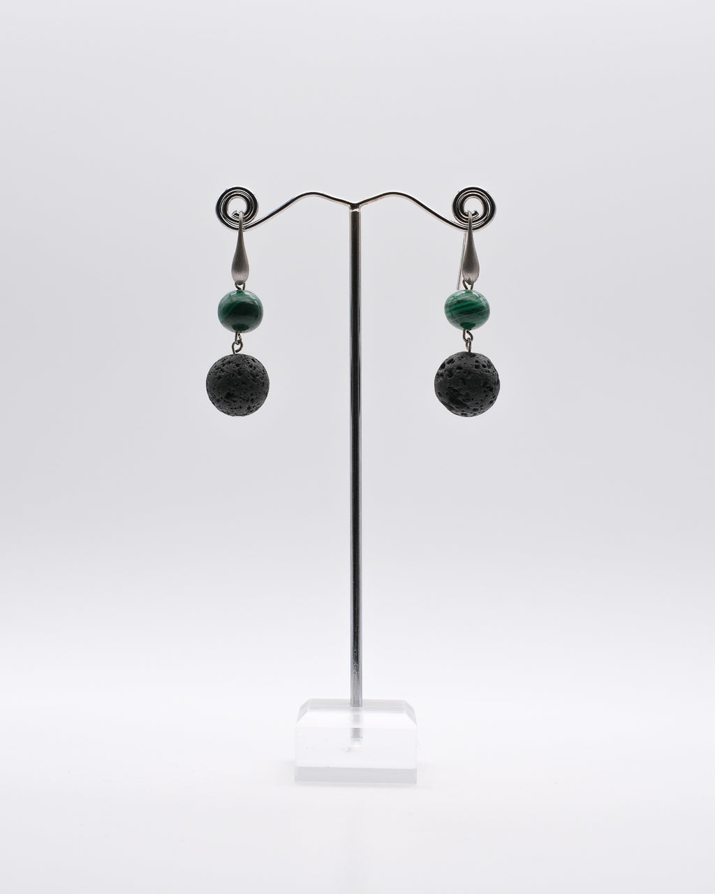 Boules de malachite et lave