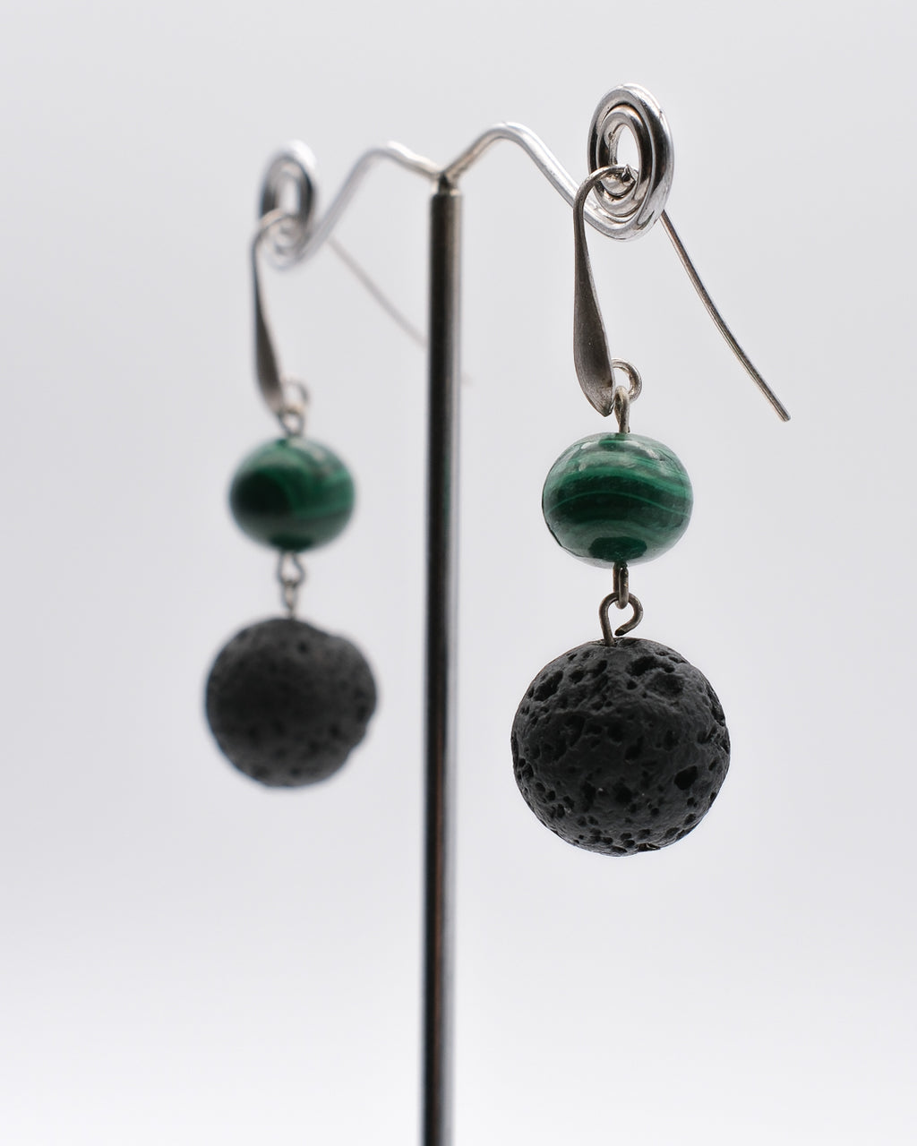 Boules de malachite et lave