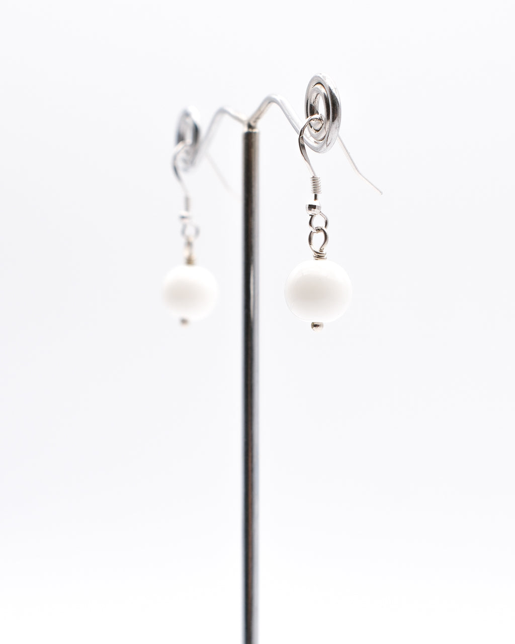 Petites boules d’agate blanche