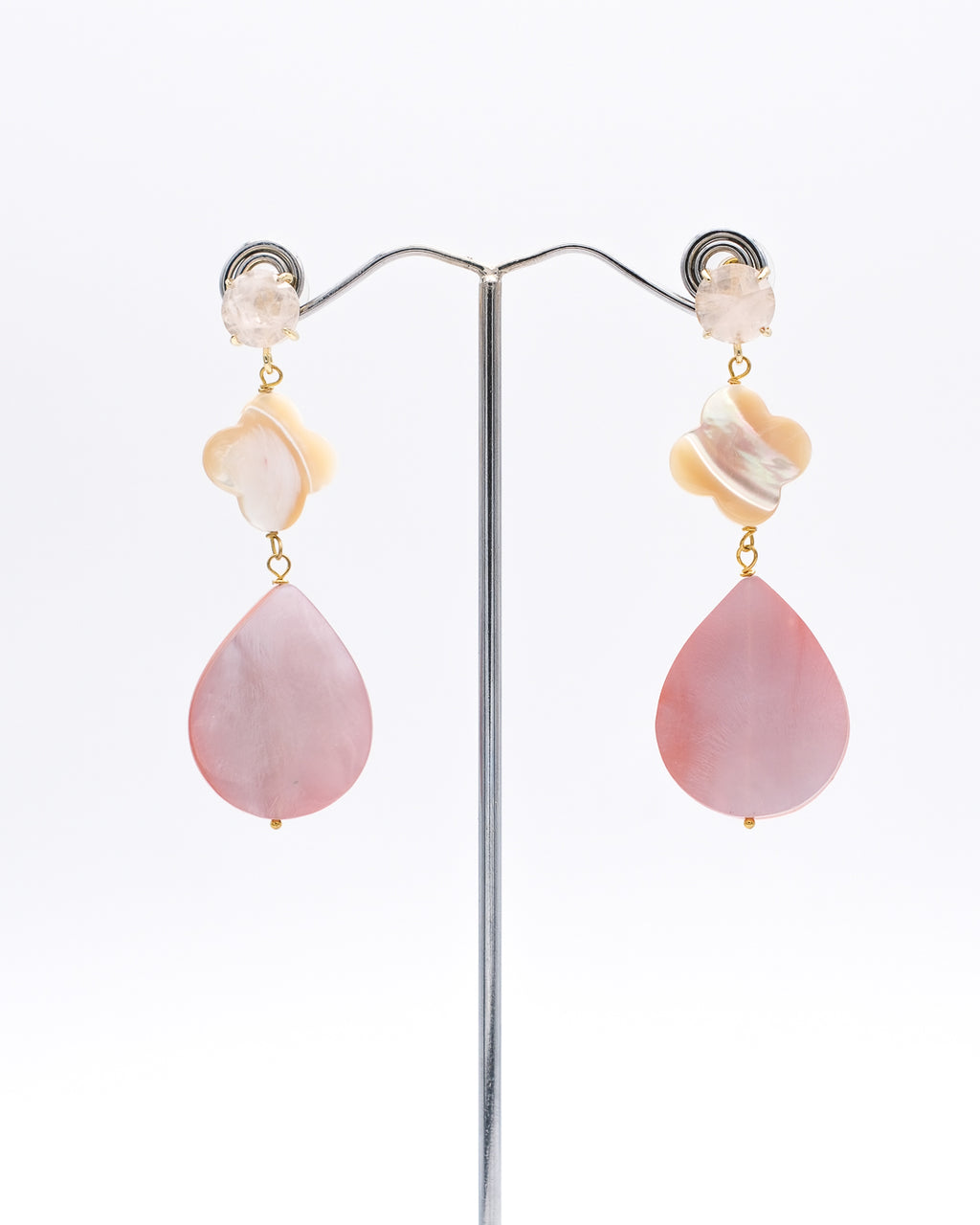 Jeu de nacre et de quartz rose