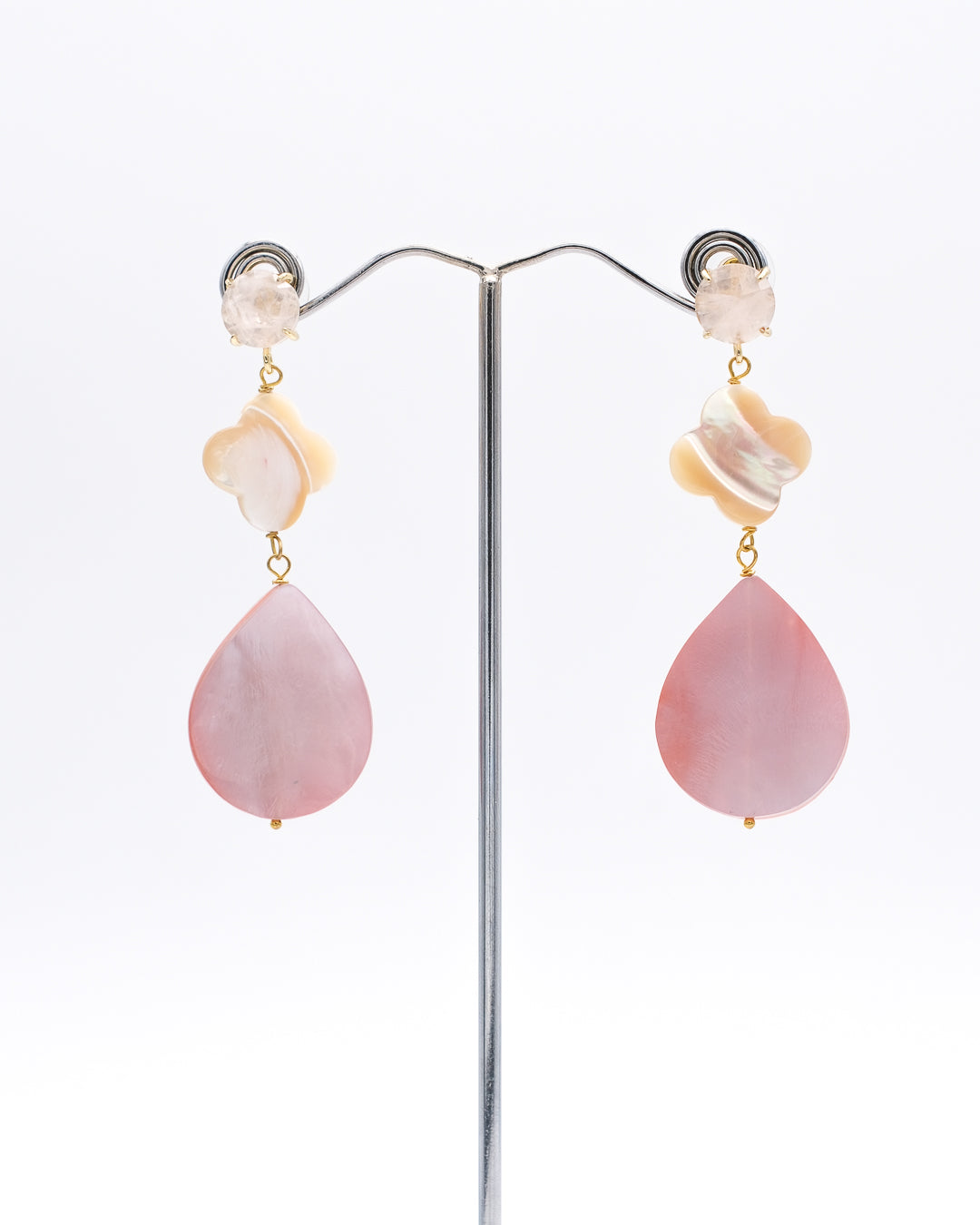 Jeu de nacre et de quartz rose