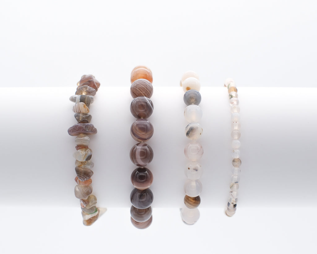 Agate naturelle zonée et agate plume