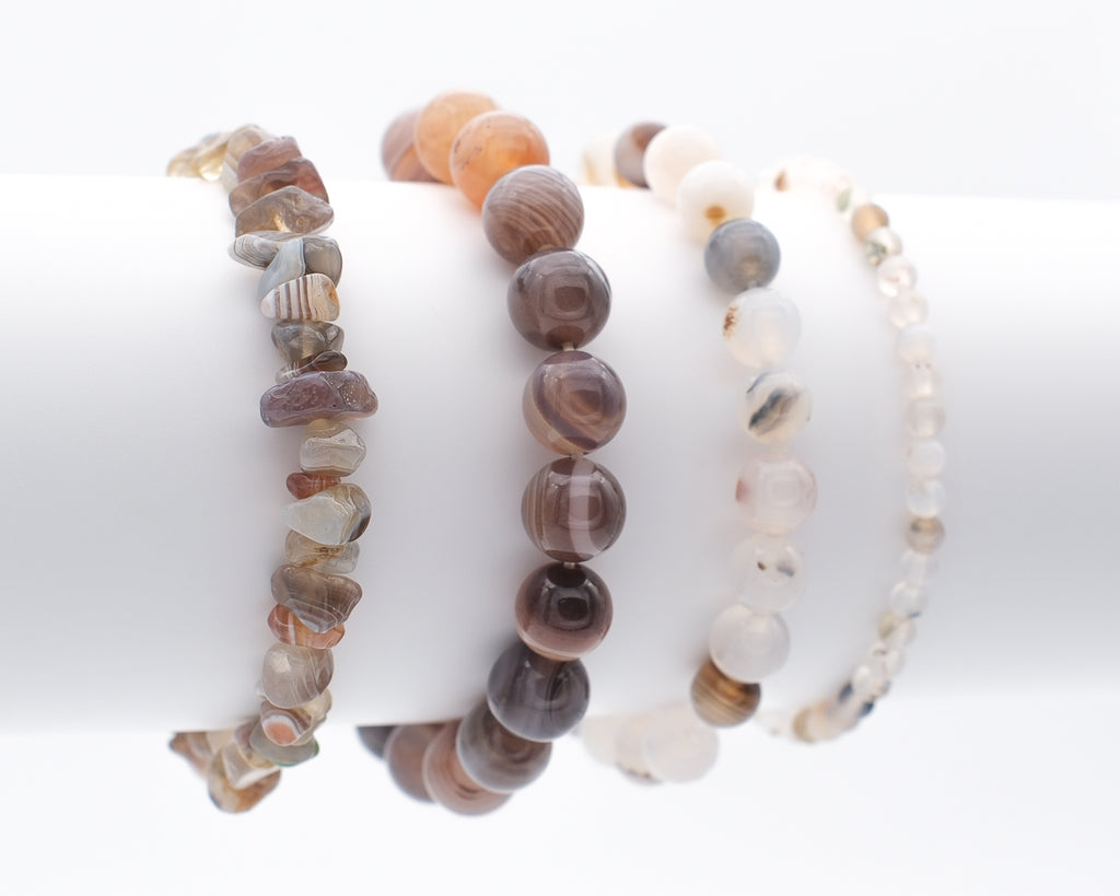 Agate naturelle zonée et agate plume