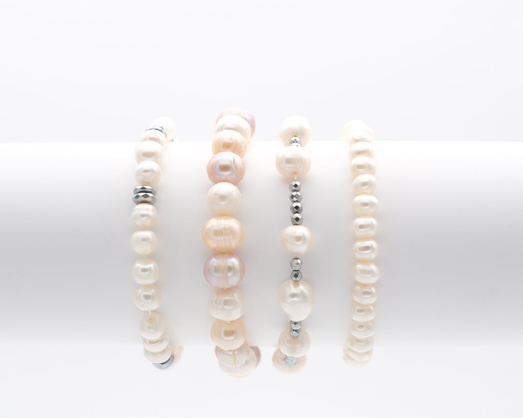 Perle naturelle de biwa et hématite rhodiée